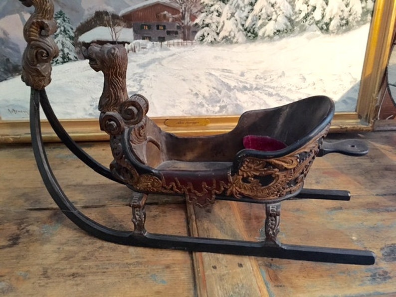 Model Carved Wood Bavarian Sleigh
