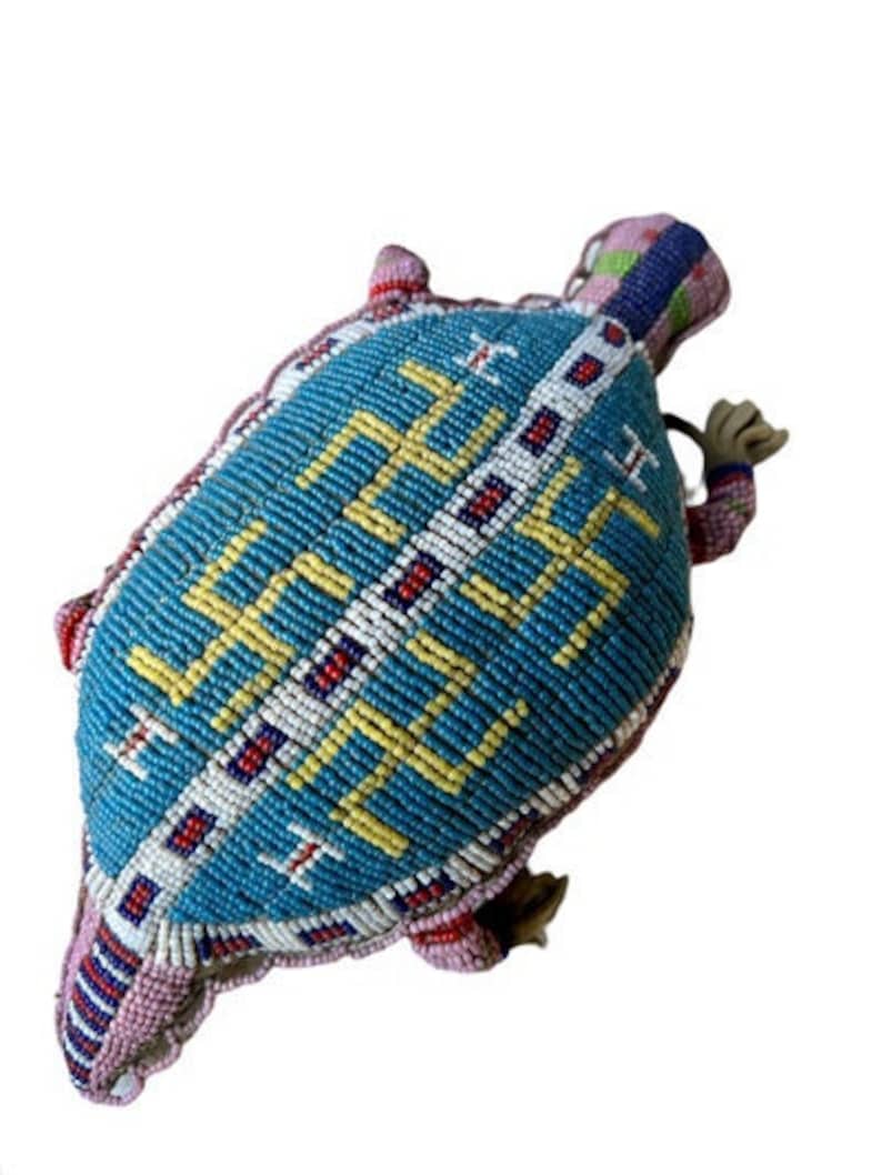 Native American Beaded Lizard Turtle Fetish Amulet, Hand Sewn