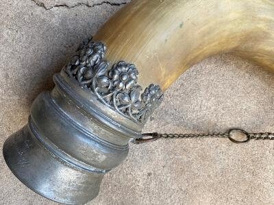 Decorative Horn Antique Trophy Drinking Plaque Longhorn Pewter circa 1897 Trophy Prize