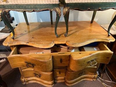 Antique Serpentine Chest of Drawers, 19th Century